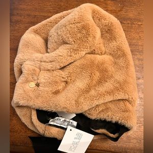 NWT! H. Lorenzo Stephen Jones plush hat- camel